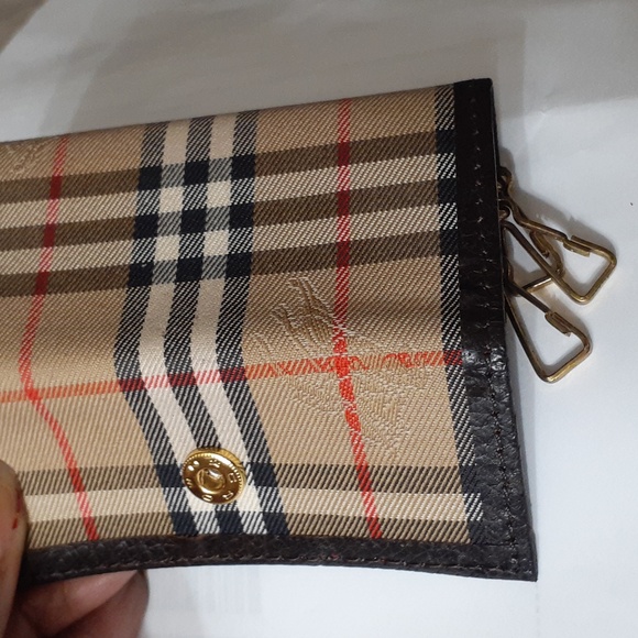 BURBERRY'S VINTAGE KEY CASE EUC AUTHENTIC - Picture 7 of 9